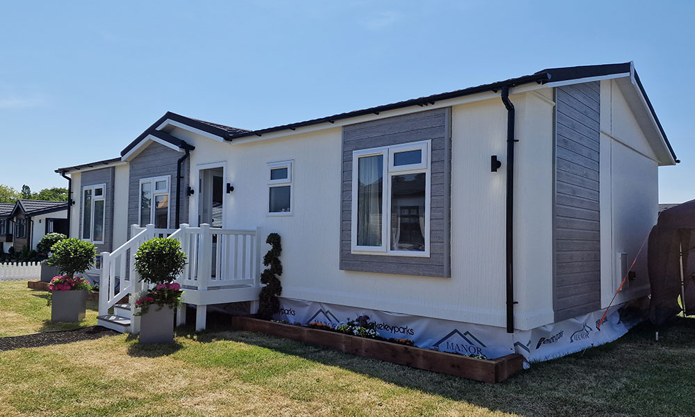 Manor-Park-Homes-The-Olney-exterior-web2