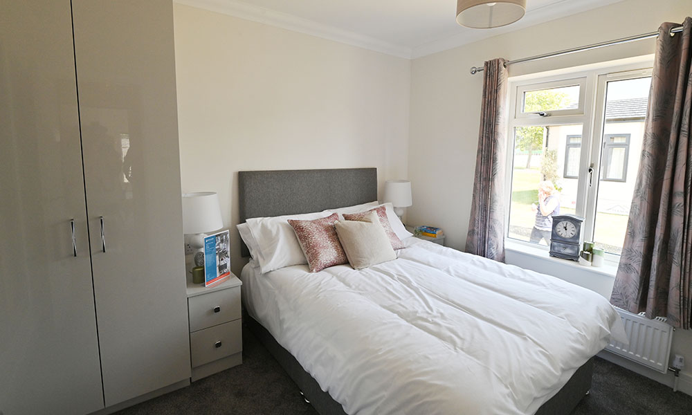Manor-Park-Homes-The-Olney-bedroom2-web