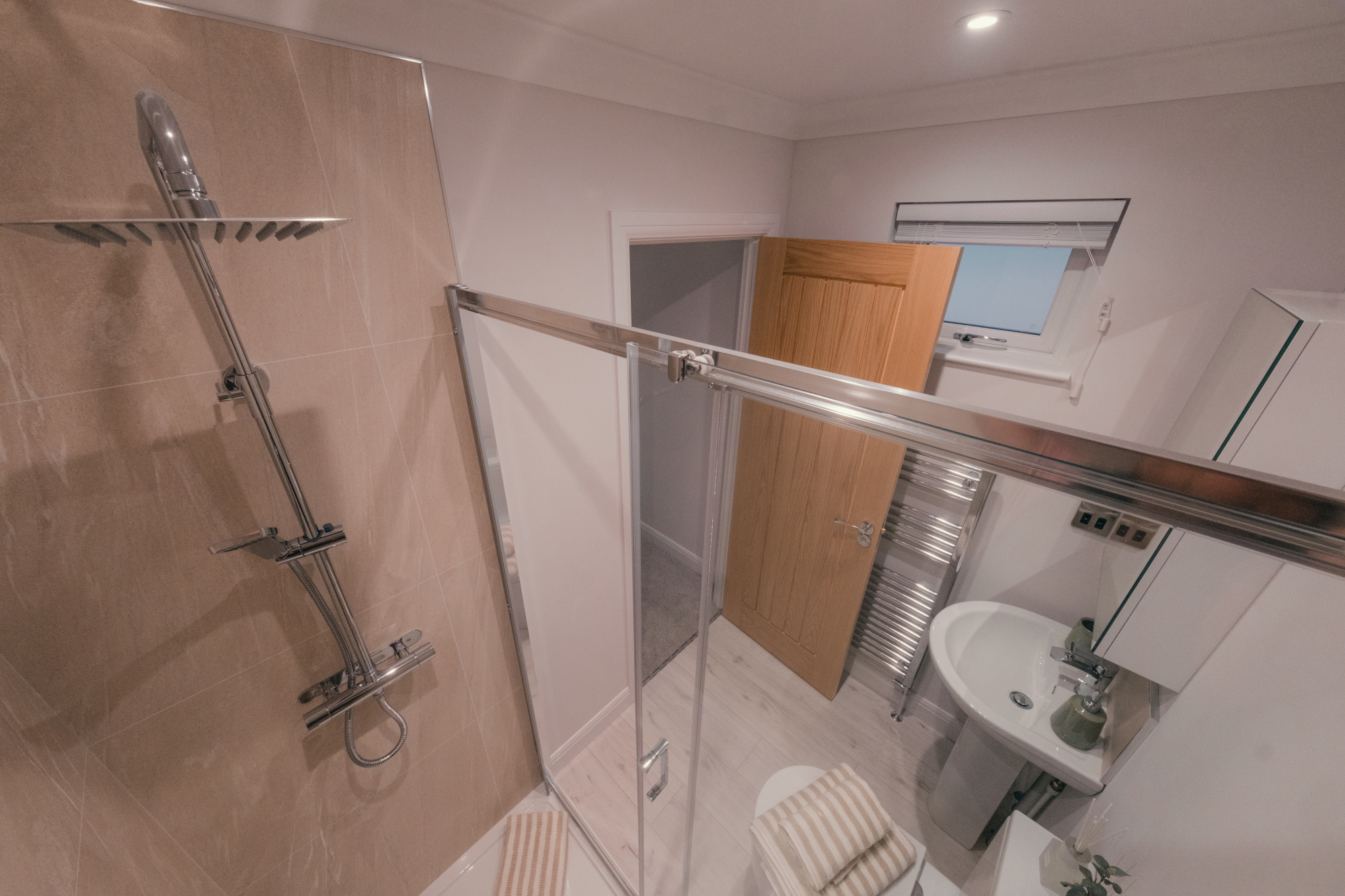 Bathroom with shower in Warkton Platinum