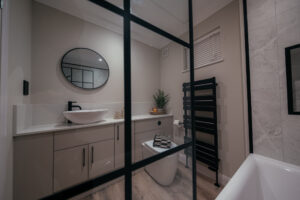 Manor Baker Bathroom