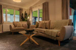 Manor Baker Lounge