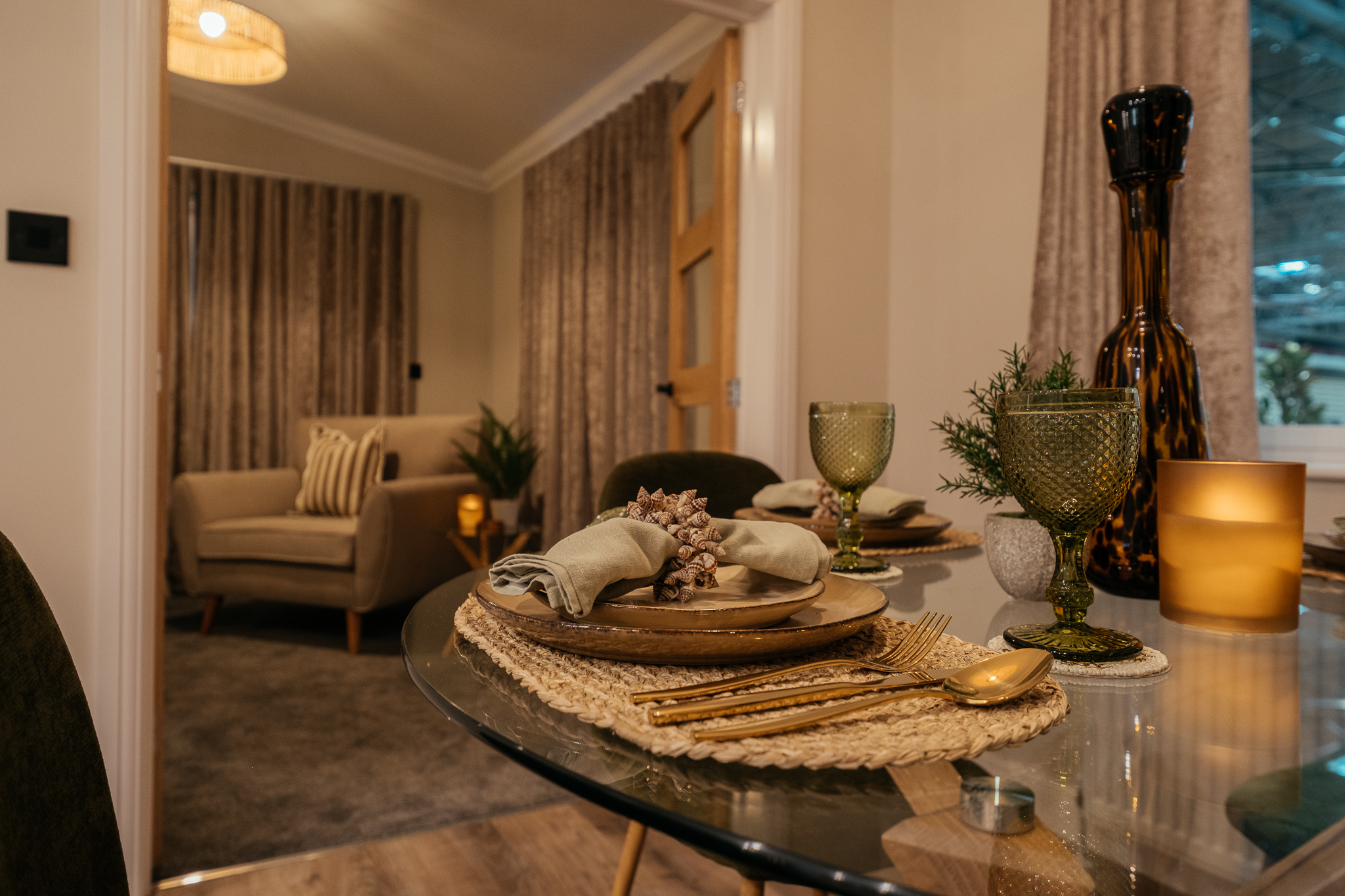Manor Baker Lounge through to dining
